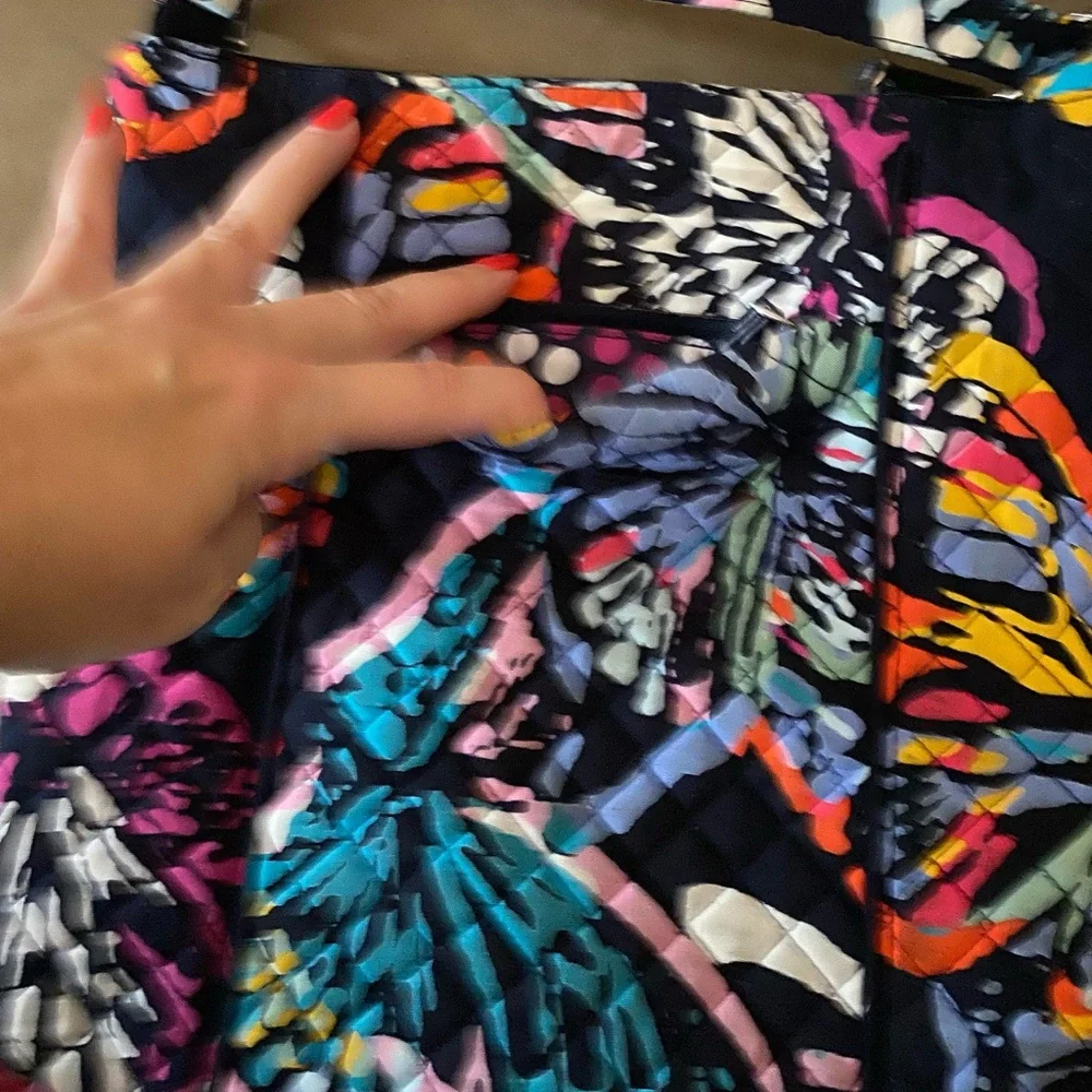 Vera Bradley butterfly flutter cross body bag - Picture 2 of 2